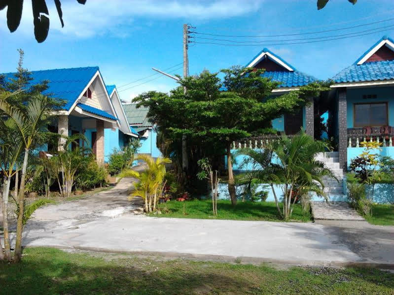 Wangwaree Resort Nai Yang Bagian luar foto